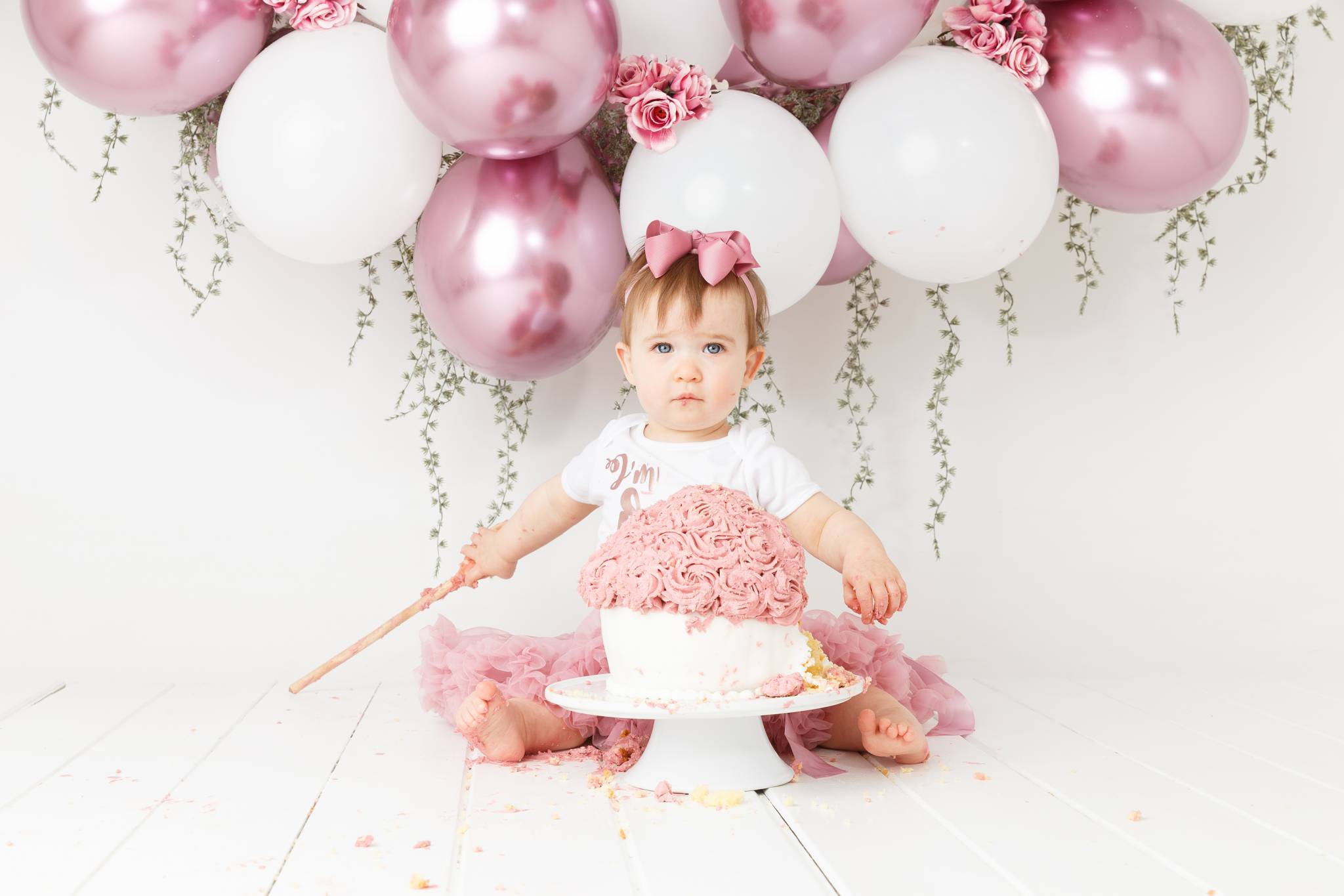 Cake Smash Photography, High Wycombe, Buckinghamshire, Baby, 1st Birthday, studio photoshoot