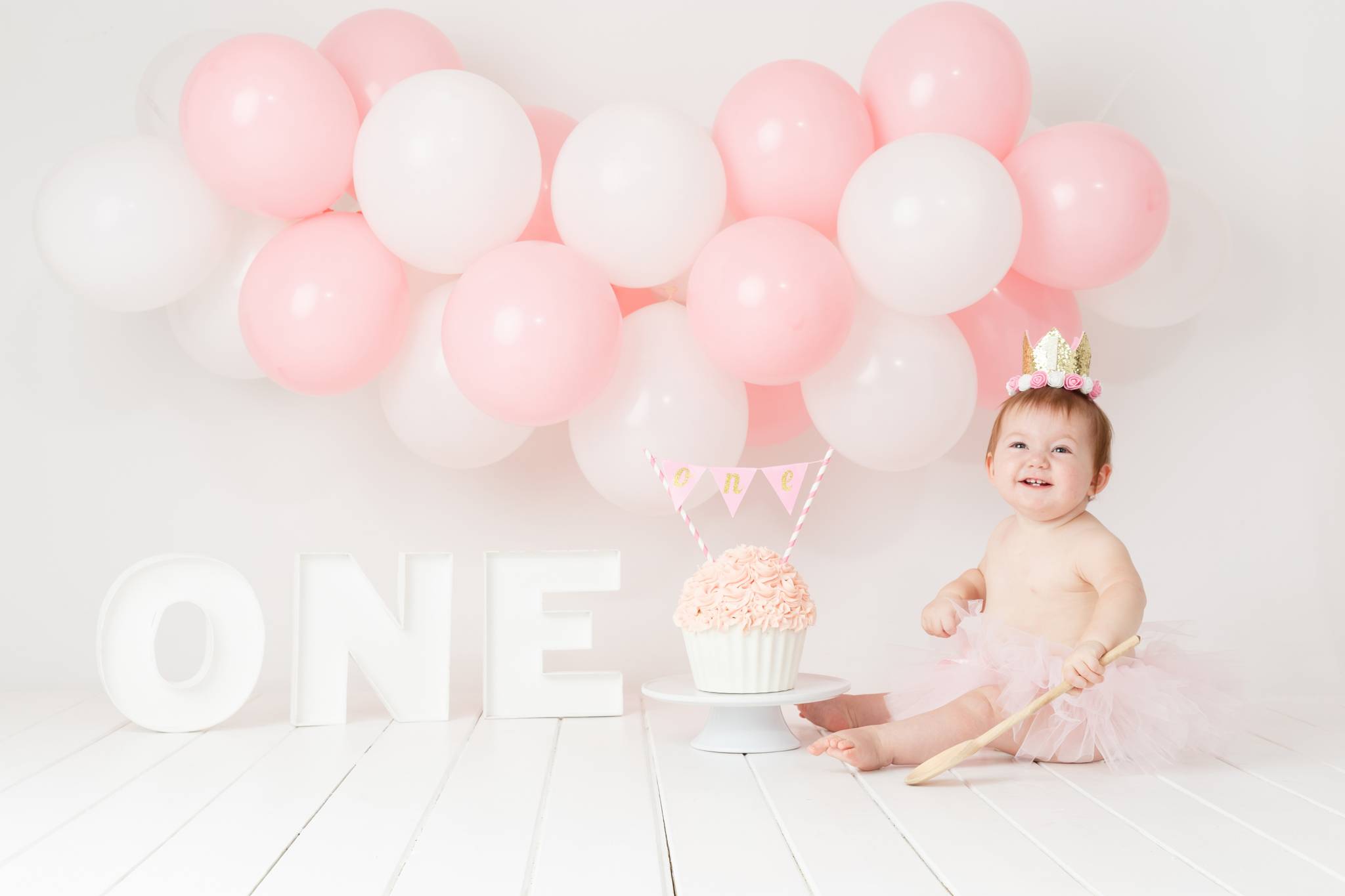 Cake Smash Photography, High Wycombe, Buckinghamshire, Baby, 1st Birthday, studio photoshoot