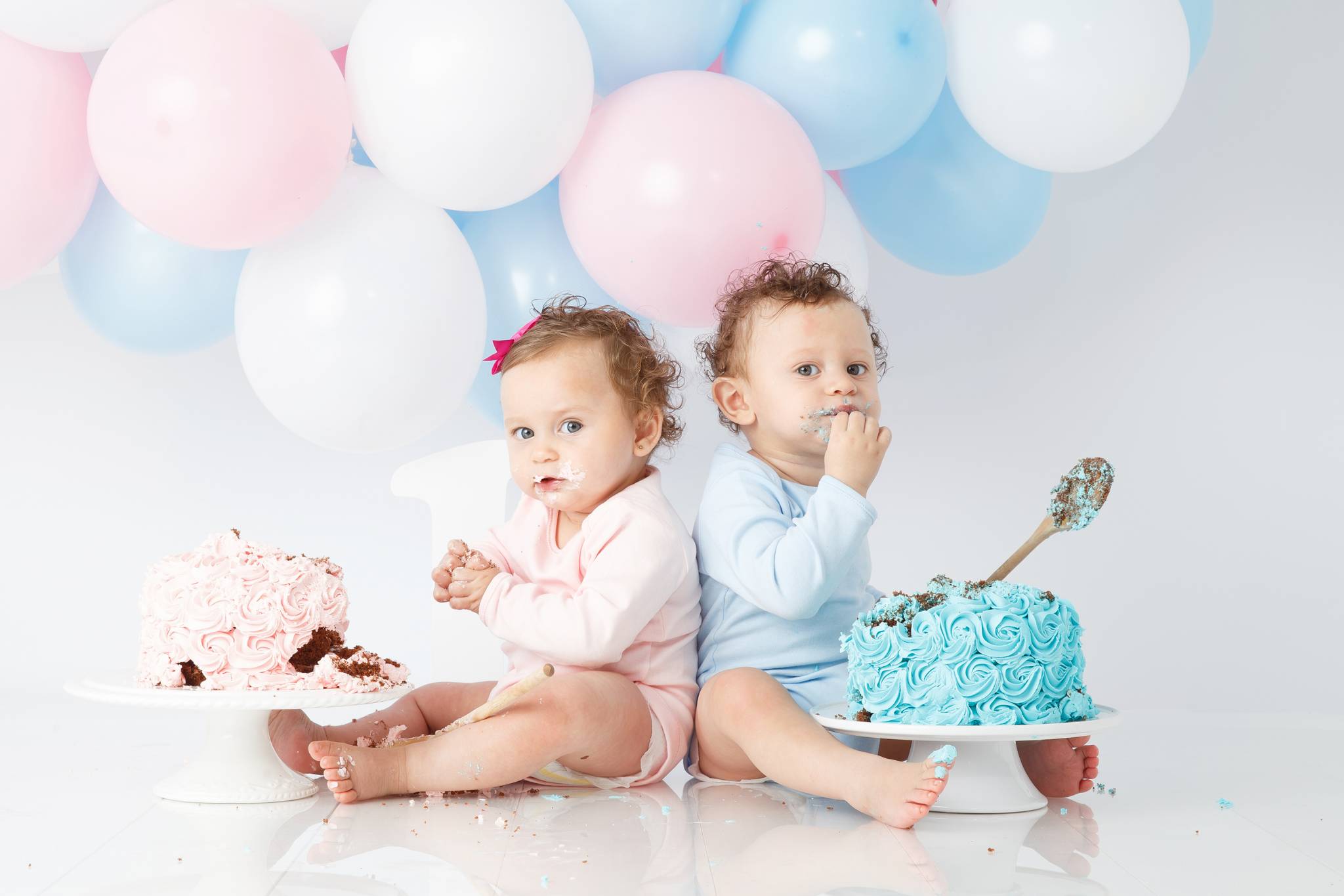 Cake Smash Photography, High Wycombe, Buckinghamshire, Baby, 1st Birthday, studio photoshoot