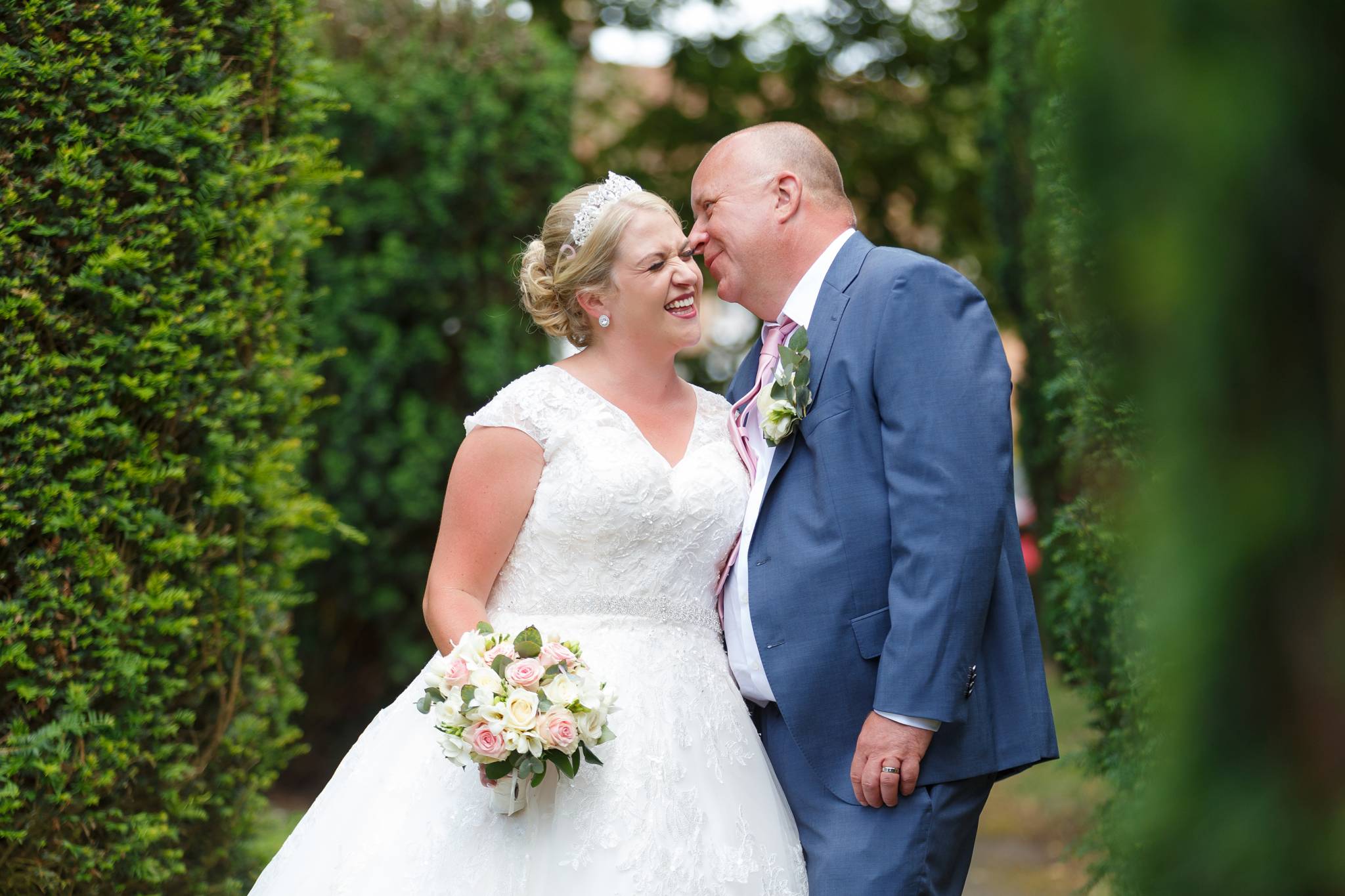 wedding photographer, wedding photographer, Beaconsfield Registry office, high wycombe, buckinghamshire, bucks