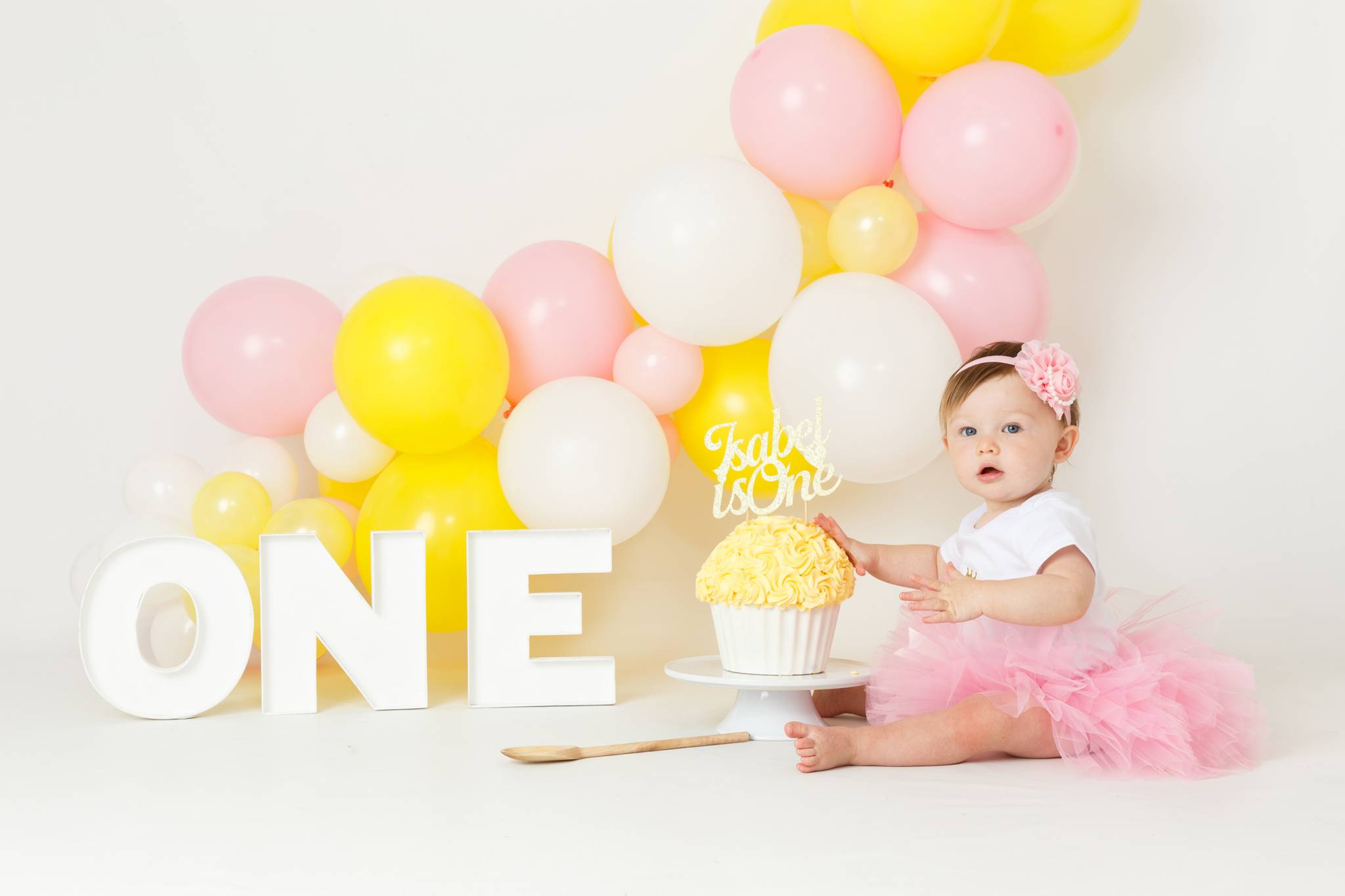 Cake Smash Photography, High Wycombe, Buckinghamshire, Baby, 1st Birthday, studio photoshoot