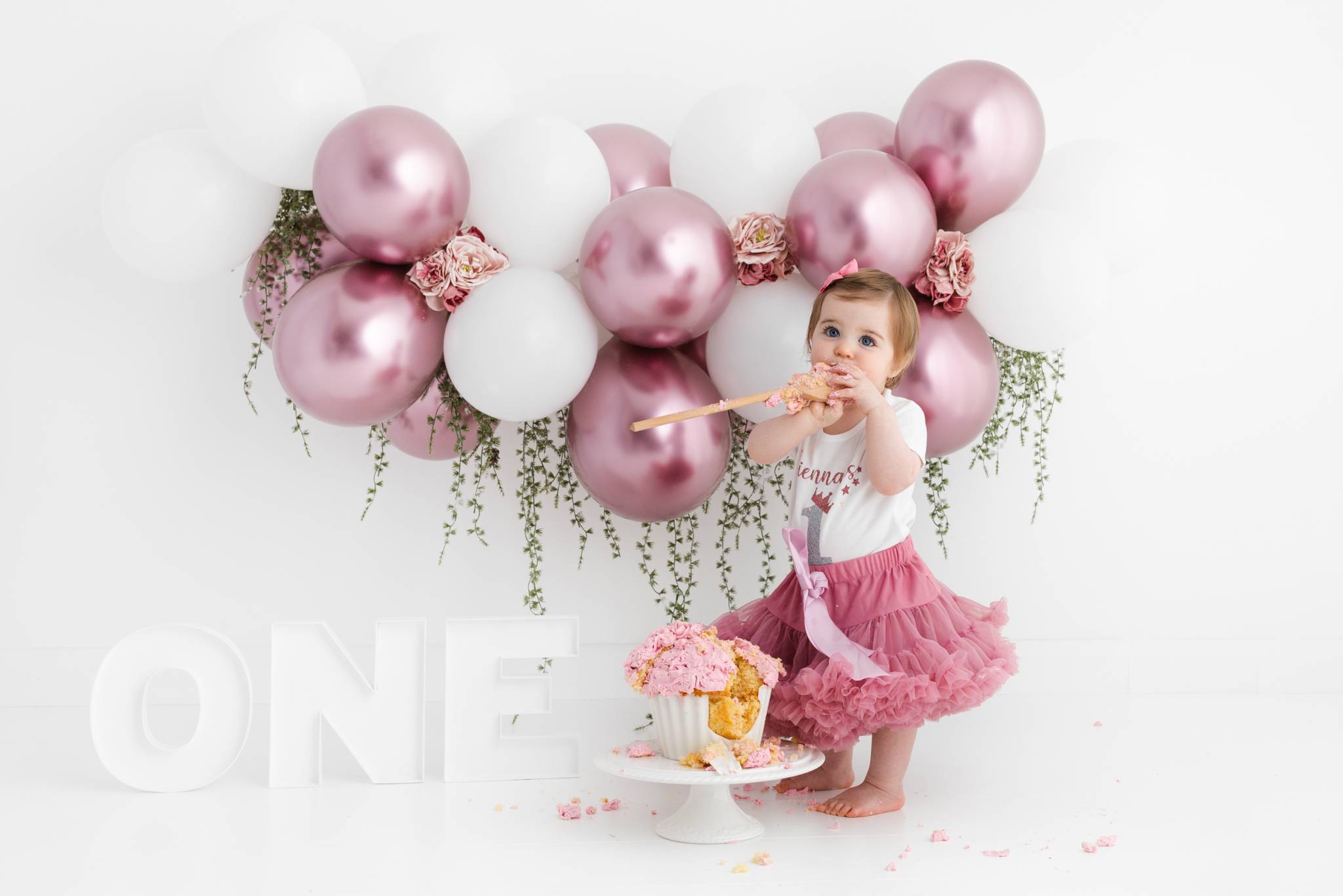 Cake Smash Photography, High Wycombe, Buckinghamshire, Baby, 1st Birthday, studio photoshoot