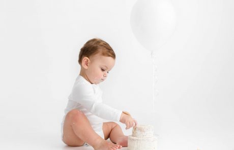 Cake Smash Photography, High Wycombe, Buckinghamshire, Baby, 1st Birthday, studio photoshoot