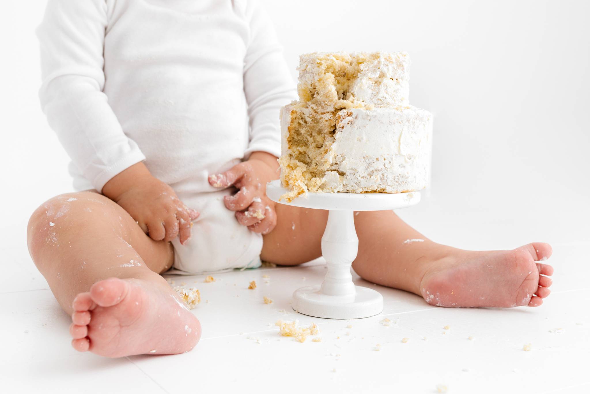 Cake Smash Photography, High Wycombe, Buckinghamshire, Baby, 1st Birthday, studio photoshoot