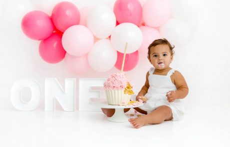 Cake Smash Photography, High Wycombe, Buckinghamshire, Baby, 1st Birthday, studio photoshoot