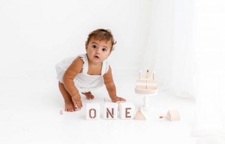 Cake Smash Photography, High Wycombe, Buckinghamshire, Baby, 1st Birthday, studio photoshoot