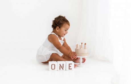 Cake Smash Photography, High Wycombe, Buckinghamshire, Baby, 1st Birthday, studio photoshoot