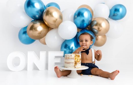 Cake Smash Photography, High Wycombe, Buckinghamshire, Baby, 1st Birthday, studio photoshoot