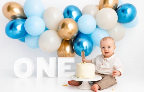 Cake Smash Photography, High Wycombe, Buckinghamshire, Baby, 1st Birthday, studio photoshoot