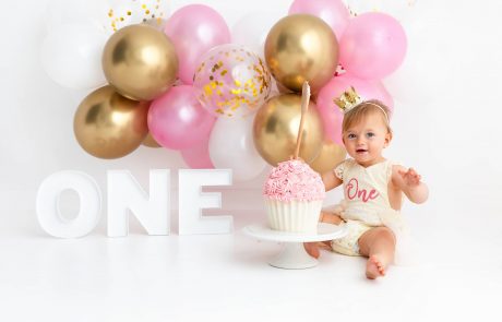 Cake Smash Photography, High Wycombe, Buckinghamshire, Baby, 1st Birthday, studio photoshoot