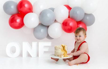 Cake Smash Photography, High Wycombe, Buckinghamshire, Baby, 1st Birthday, studio photoshoot