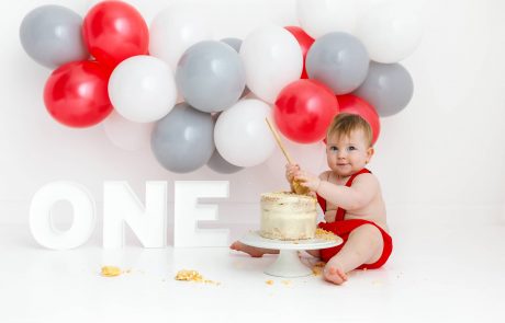 Cake Smash Photography, High Wycombe, Buckinghamshire, Baby, 1st Birthday, studio photoshoot