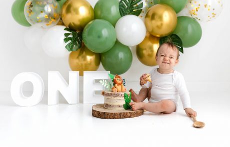 Cake Smash Photography, High Wycombe, Buckinghamshire, Baby, 1st Birthday, studio photoshoot