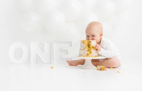 Cake Smash Photography, High Wycombe, Buckinghamshire, Baby, 1st Birthday, studio photoshoot