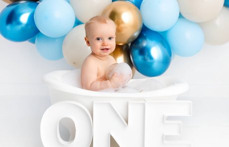 Cake Smash Photography, High Wycombe, Buckinghamshire, Baby, 1st Birthday, studio photoshoot