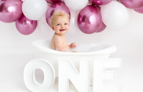 Cake Smash Photography, High Wycombe, Buckinghamshire, Baby, 1st Birthday, studio photoshoot