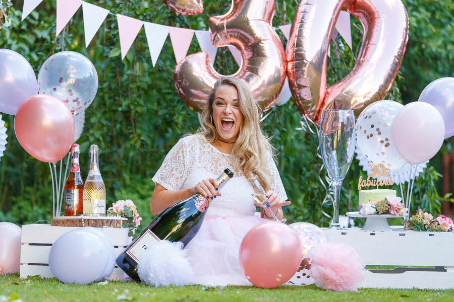 Adult Cake Smash Photography, High Wycombe, Buckinghamshire, 30th Birthday