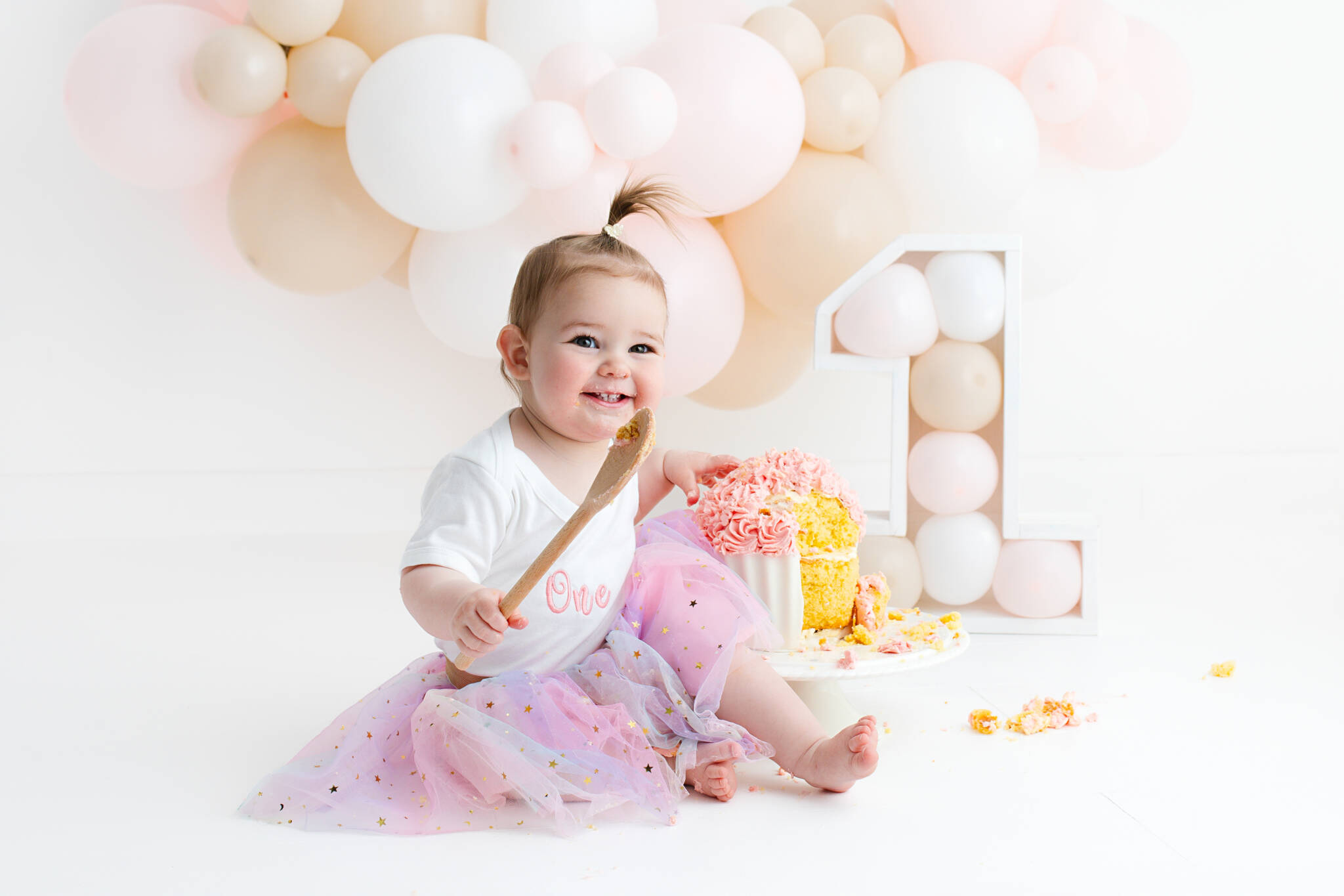 Cakesmash Photography, High Wycombe, Buckinghamshire, Baby, 1st Birthday, studio photoshoot
