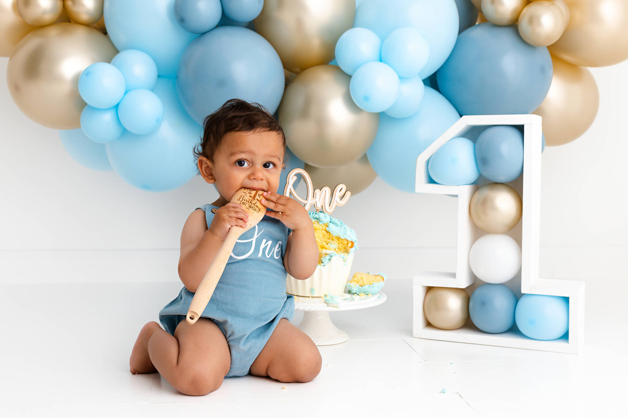 Cakesmash Photography, High Wycombe, Buckinghamshire, Baby, 1st Birthday, studio photoshoot