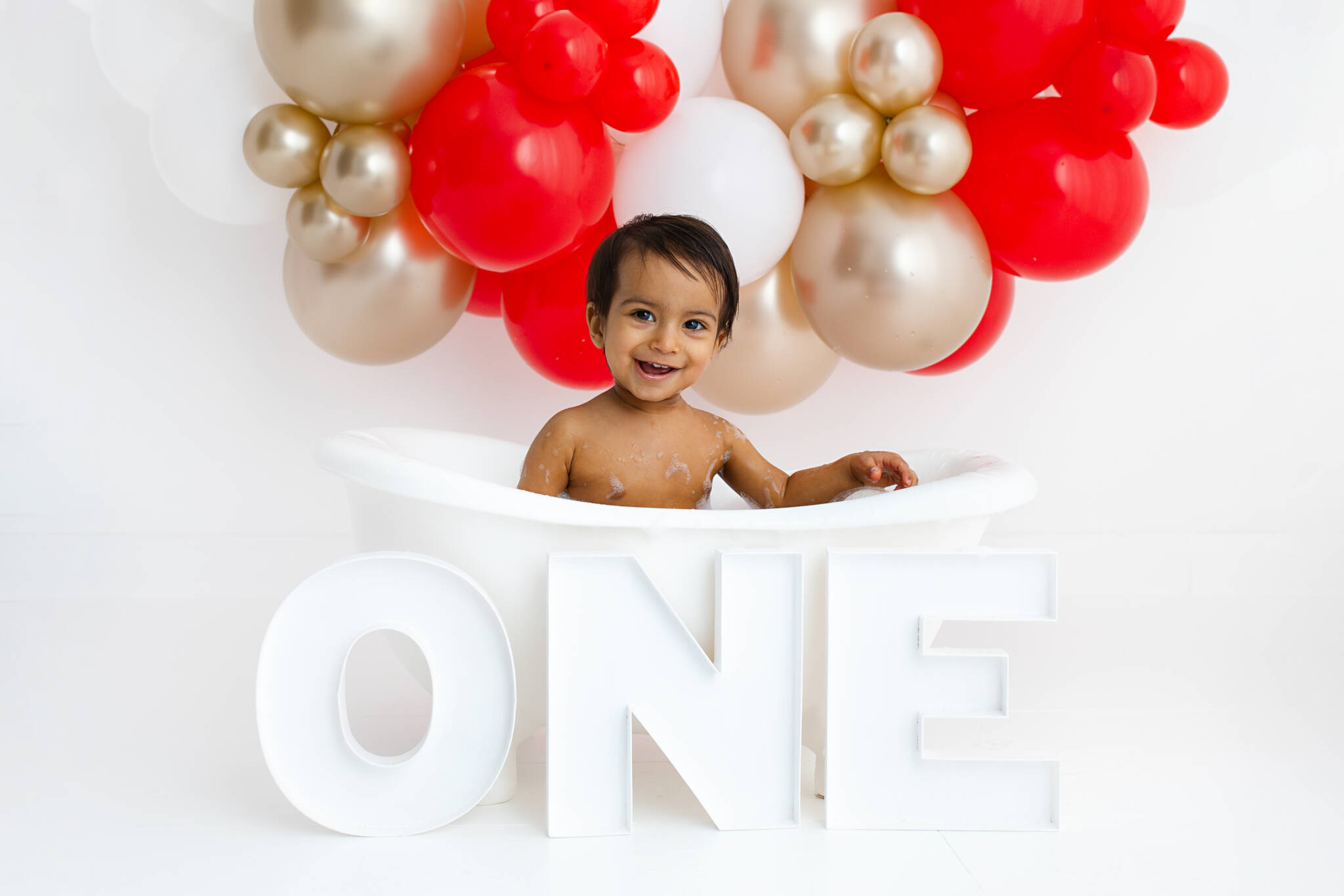 Cakesmash Photography, High Wycombe, Buckinghamshire, Baby, 1st Birthday, studio photoshoot